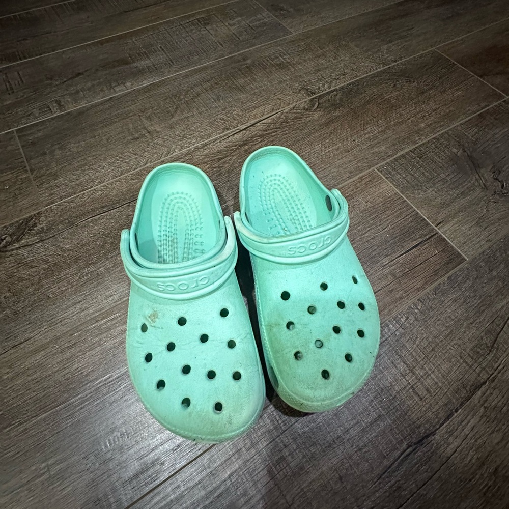 Crocs classic clogs